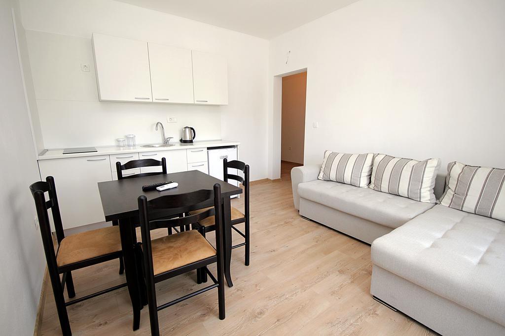 Apartmani Begovic Bar Eksteriør billede